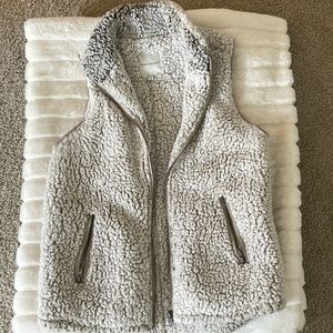 Thread and Supply sherpa vest, size S